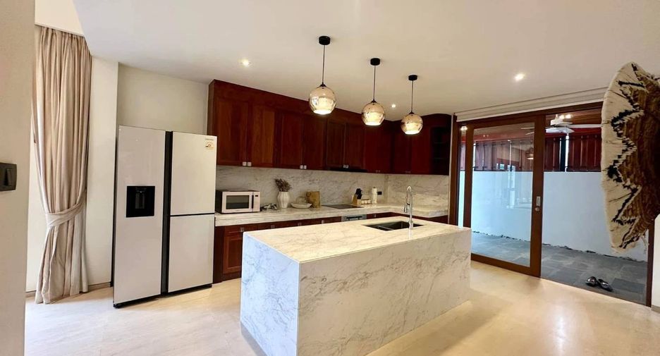 For rent and for sale 4 bedrooms villa in Mueang Phuket, Phuket