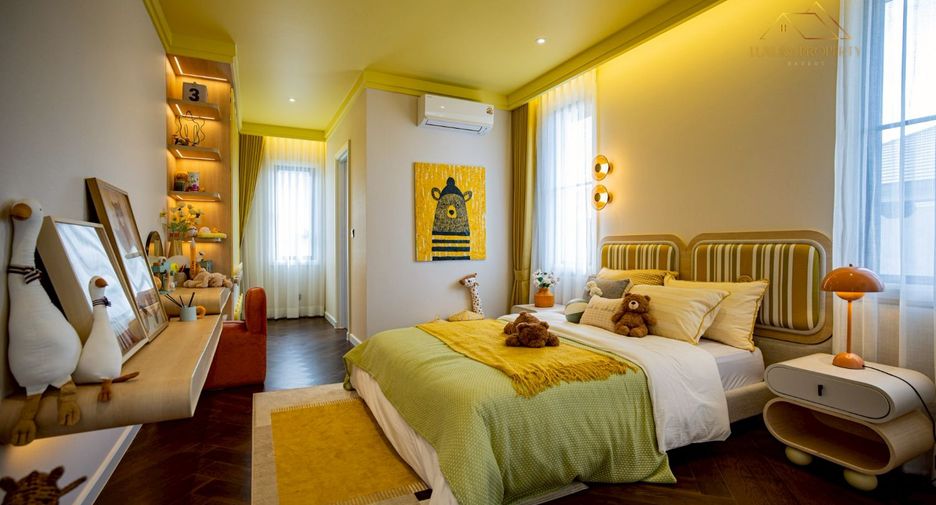 For sale 4 bedrooms house in East Pattaya, Pattaya