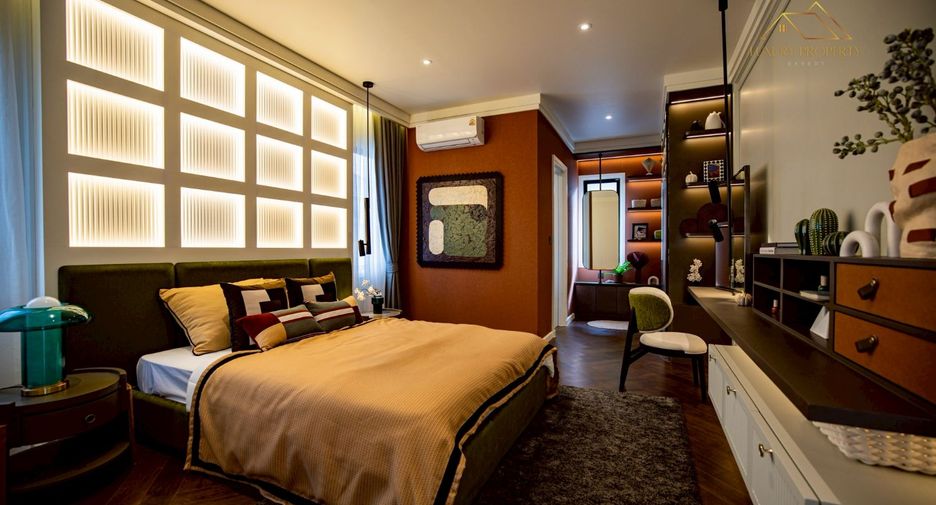 For sale 4 bedrooms house in East Pattaya, Pattaya