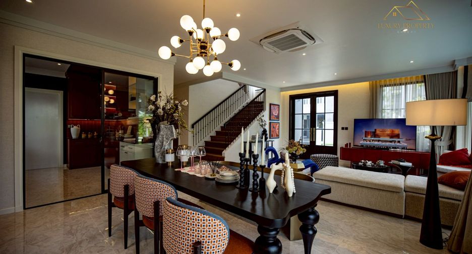 For sale 4 bedrooms house in East Pattaya, Pattaya
