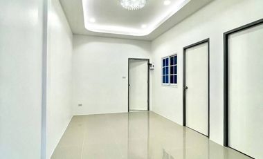 For sale 2 bedrooms townhouse in Si Racha, Chonburi