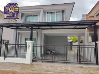 出售 3 卧室 独立屋 在 Si Racha, Chon Buri