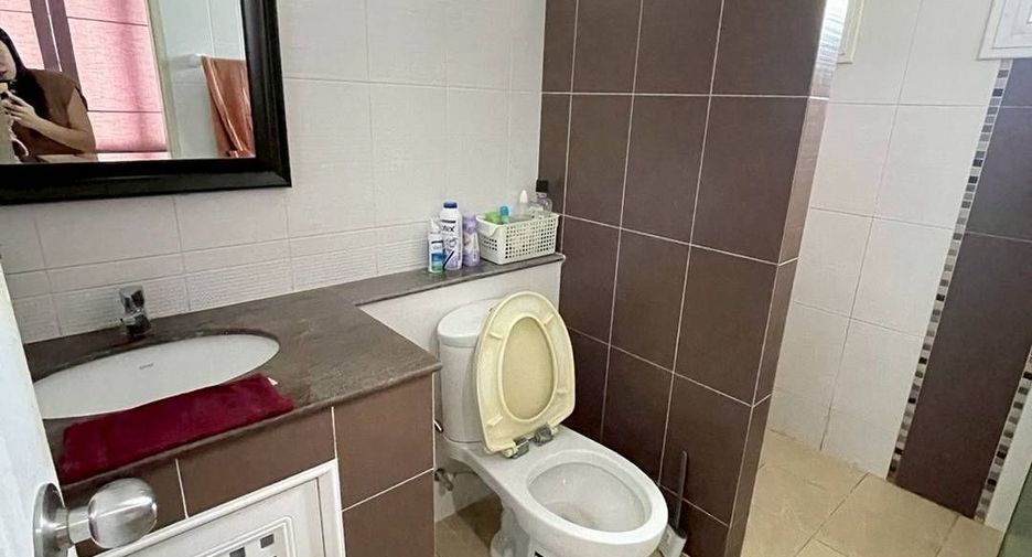 À vendre 3 chambres maison à Mueang Chon Buri, Chonburi