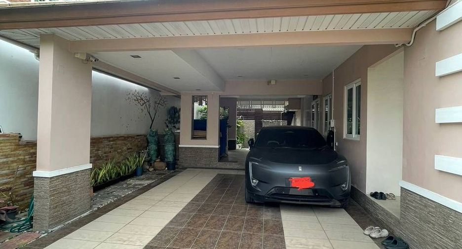 À vendre 3 chambres maison à Mueang Chon Buri, Chonburi