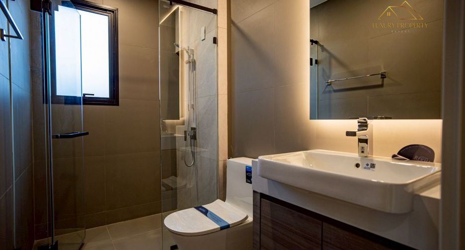 For sale 5 bedrooms house in East Pattaya, Pattaya