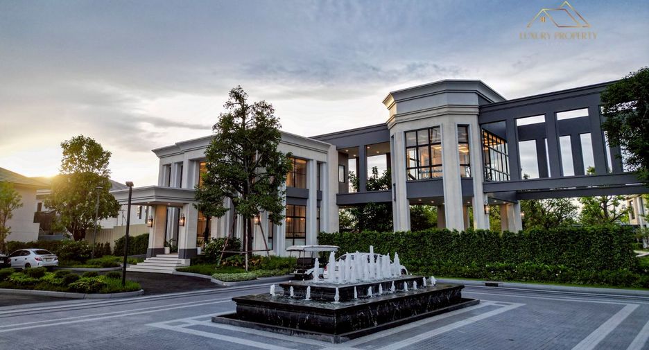 For sale 4 bedrooms house in East Pattaya, Pattaya