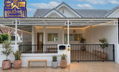 For sale 2 bedrooms townhouse in Si Racha, Chonburi