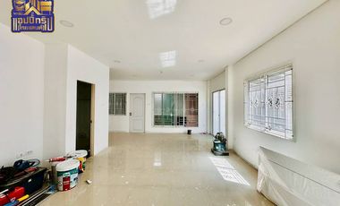 For sale 3 bedrooms house in Si Racha, Chonburi