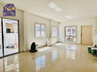 出售 3 卧室 独立屋 在 Si Racha, Chon Buri