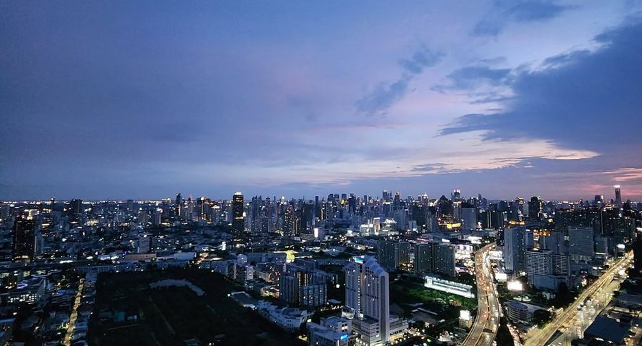 For rent 1 bed condo in Huai Khwang, Bangkok