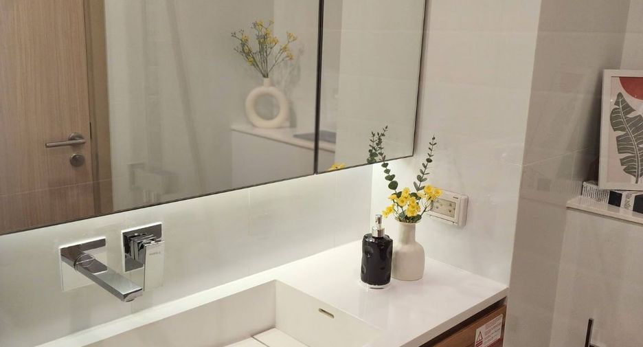 For rent 1 bed condo in Huai Khwang, Bangkok