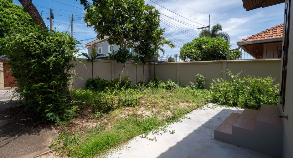 For sale 3 ベッドルーム house in East Pattaya, Pattaya