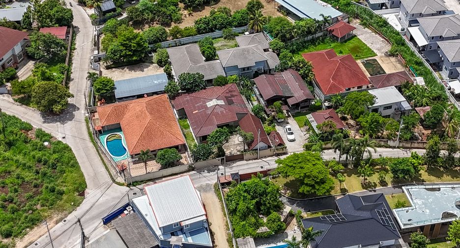 For sale 3 ベッドルーム house in East Pattaya, Pattaya