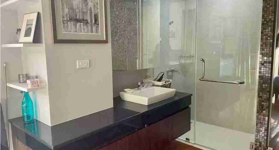 Condo en venta de 2 habitaciones en Pratumnak, Pattaya