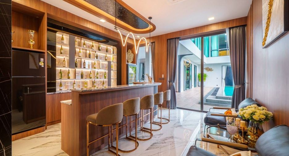For sale 6 bedrooms villa in East Pattaya, Pattaya