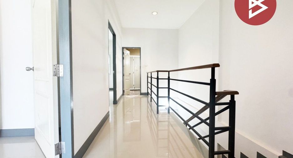 For sale 3 bedrooms townhouse in Min Buri, Bangkok