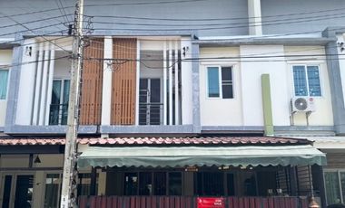 For sale 3 bedrooms townhouse in Min Buri, Bangkok