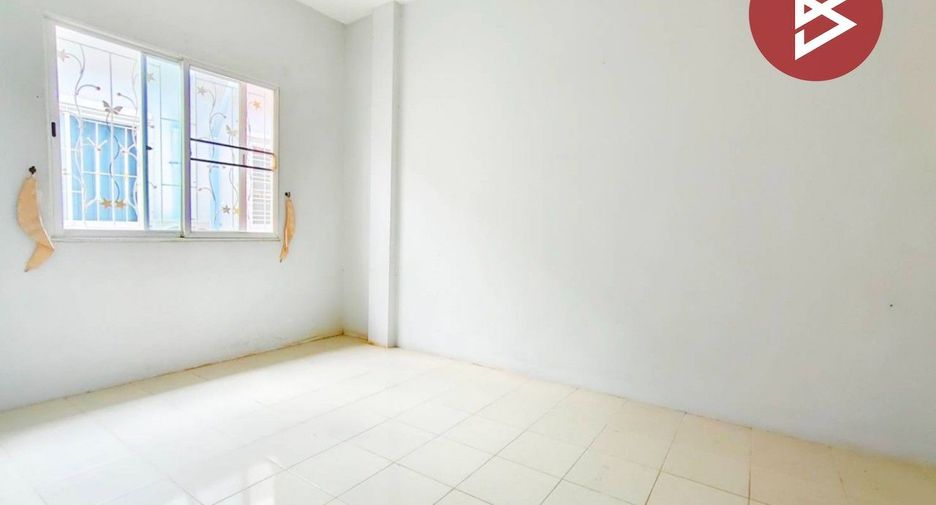 À vendre 3 chambres maison de ville à Mueang Samut Sakhon, Samut Sakhon