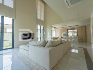 For sale 4 bedrooms house in Bang Lamung, Chonburi