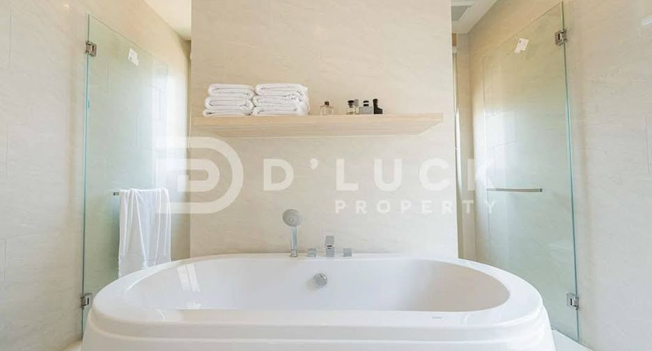 For sale 4 bedrooms house in Bang Lamung, Chonburi