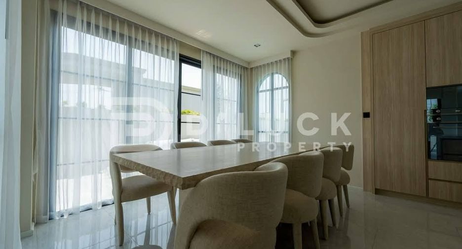 For sale 4 bedrooms house in Bang Lamung, Chonburi