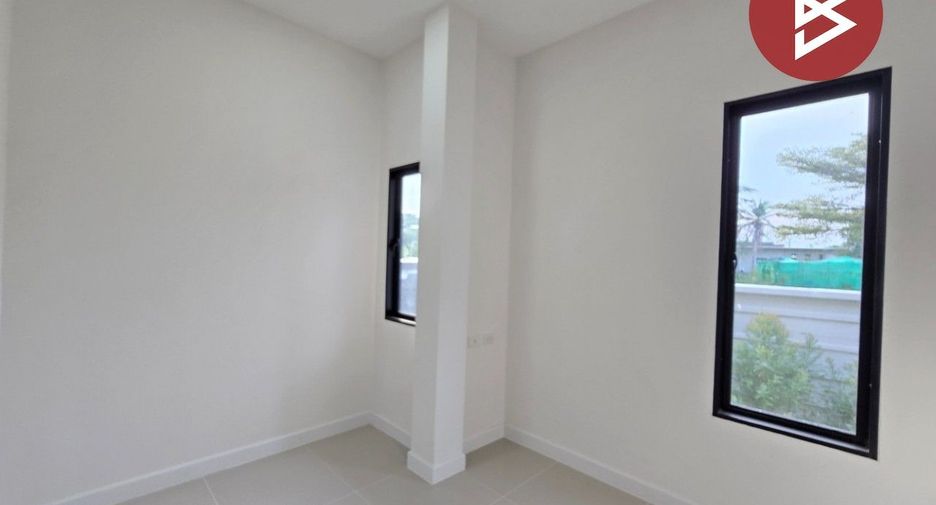 For sale 3 bedrooms townhouse in Kamphaeng Saen, Nakhon Pathom