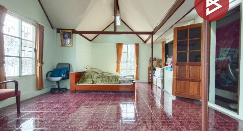 Haus zum Kauf mit 4 Zimmer in Sam Phran, Nakhon Pathom
