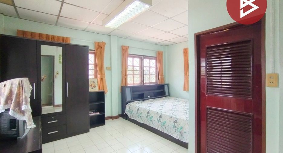 Haus zum Kauf mit 4 Zimmer in Sam Phran, Nakhon Pathom