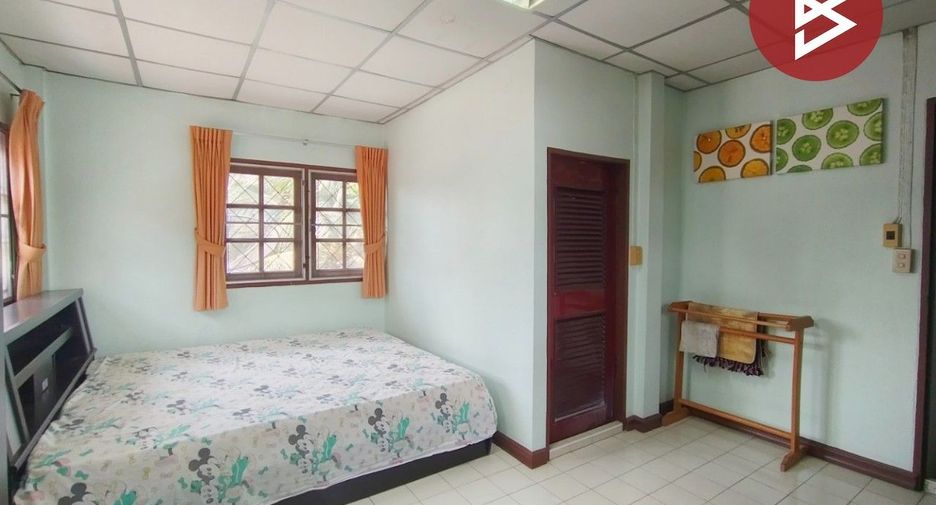 Haus zum Kauf mit 4 Zimmer in Sam Phran, Nakhon Pathom