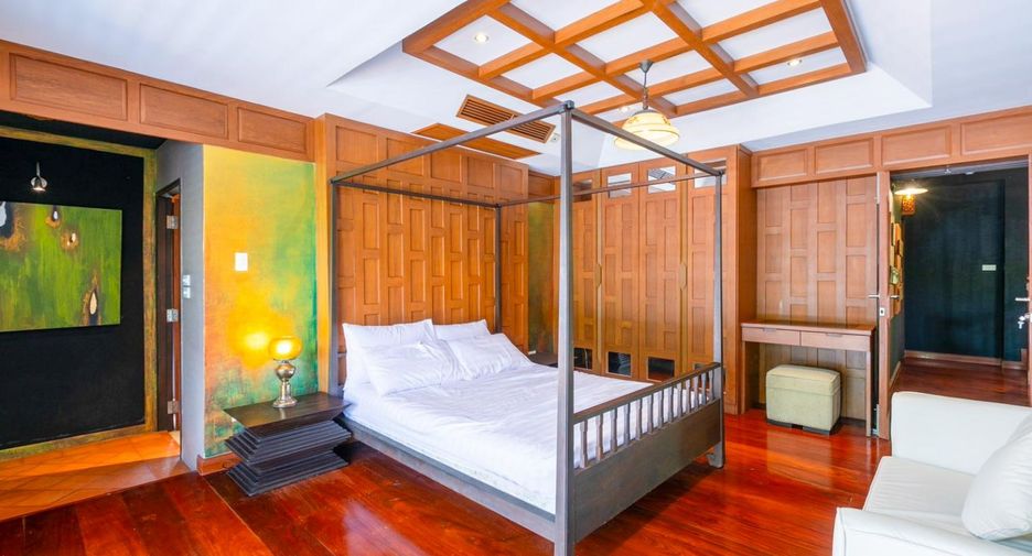 For sale 4 bedrooms villa in Jomtien, Pattaya