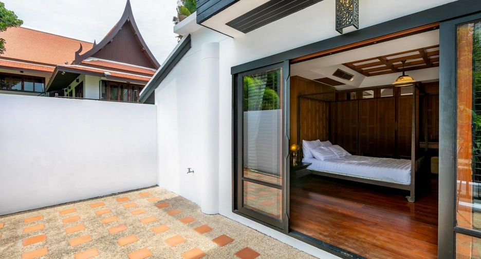 For sale 4 bedrooms villa in Jomtien, Pattaya