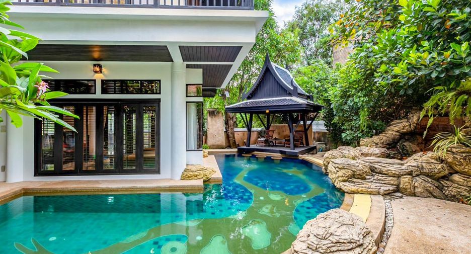 For sale 4 bedrooms villa in Jomtien, Pattaya