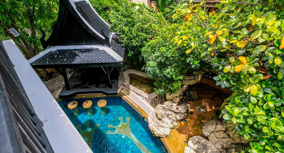 For sale 4 bedrooms villa in Jomtien, Pattaya