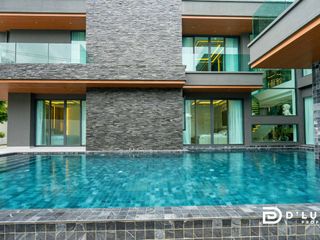 For sale 5 bedrooms villa in Bang Lamung, Chonburi