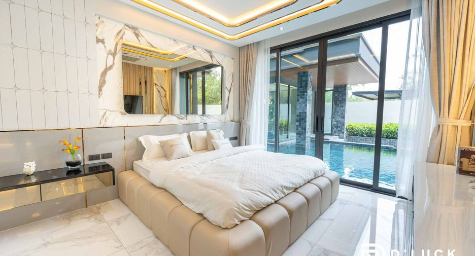 For sale 5 bedrooms villa in East Pattaya, Pattaya