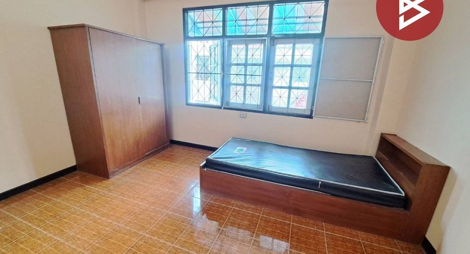 Продажа 10 спальни торговое помещение в Mueang Nakhon Sawan, Накхонсаван