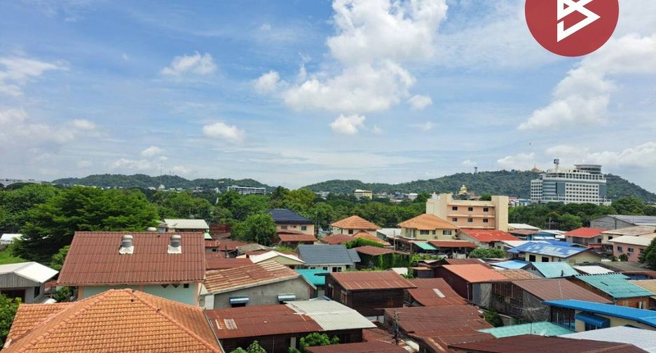 Продажа 10 спальни торговое помещение в Mueang Nakhon Sawan, Накхонсаван