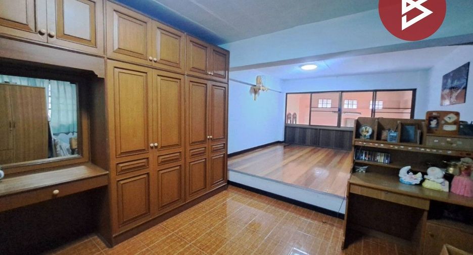 Продажа 10 спальни торговое помещение в Mueang Nakhon Sawan, Накхонсаван