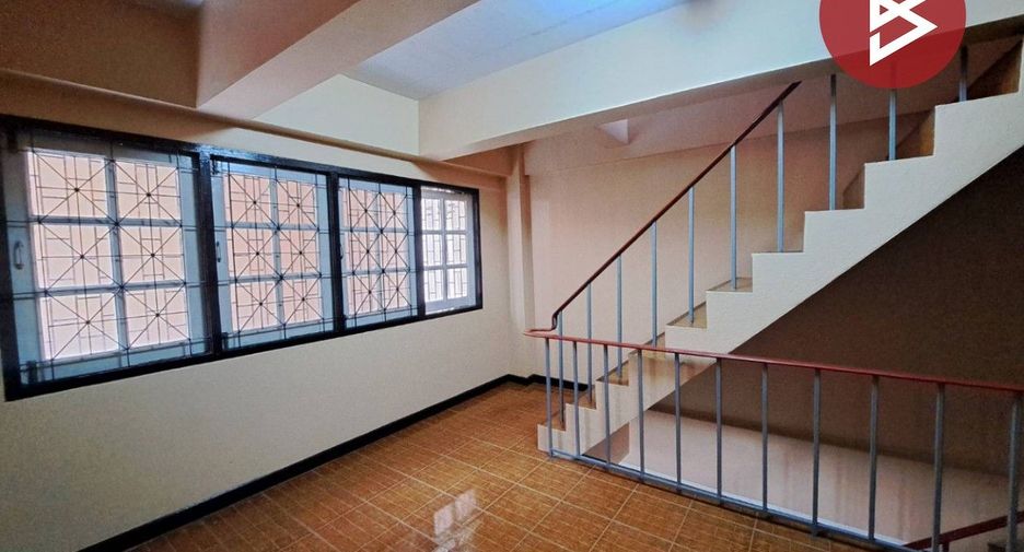 Продажа 10 спальни торговое помещение в Mueang Nakhon Sawan, Накхонсаван