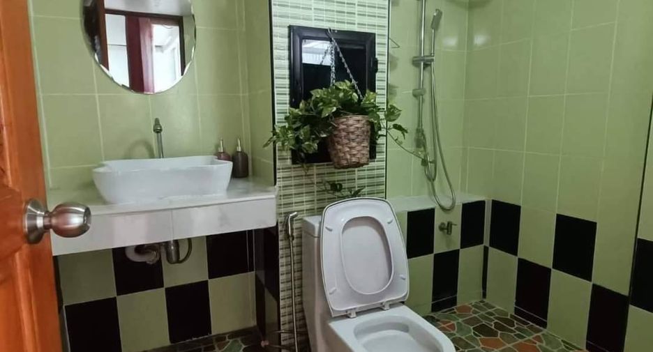 For sale 2 bedrooms condo in Mueang Chiang Mai, Chiang Mai