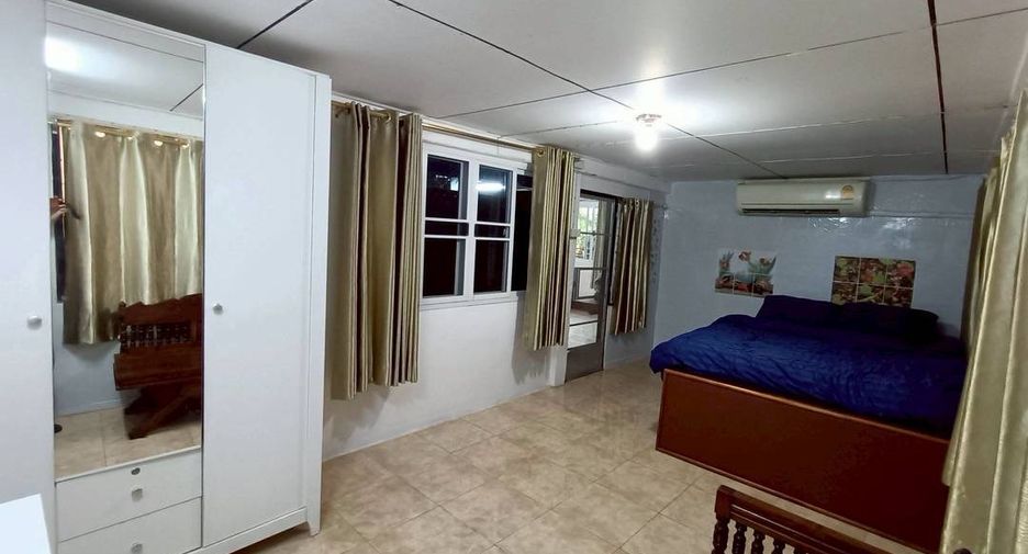 For rent 3 bedrooms house in Mueang Chiang Mai, Chiang Mai