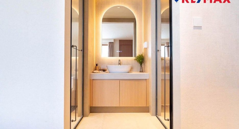 For sale 4 bedrooms house in Jomtien, Pattaya