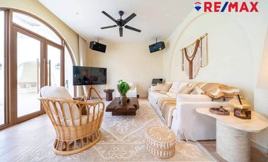 For sale 4 bedrooms house in Jomtien, Pattaya