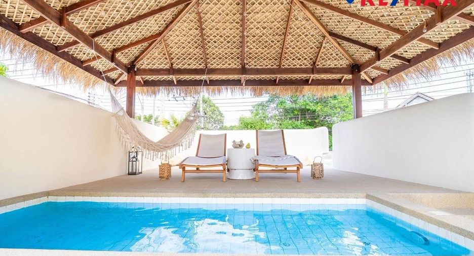 For sale 4 bedrooms house in Jomtien, Pattaya
