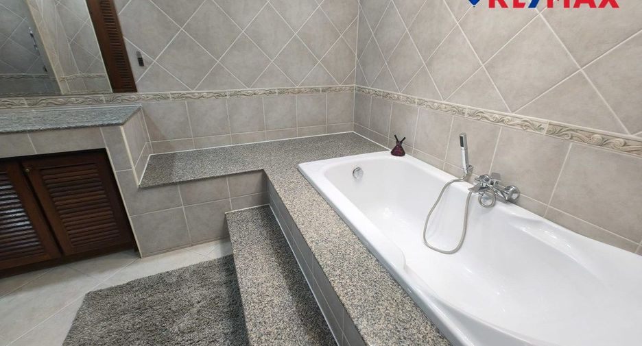 For sale 1 bed condo in Jomtien, Pattaya