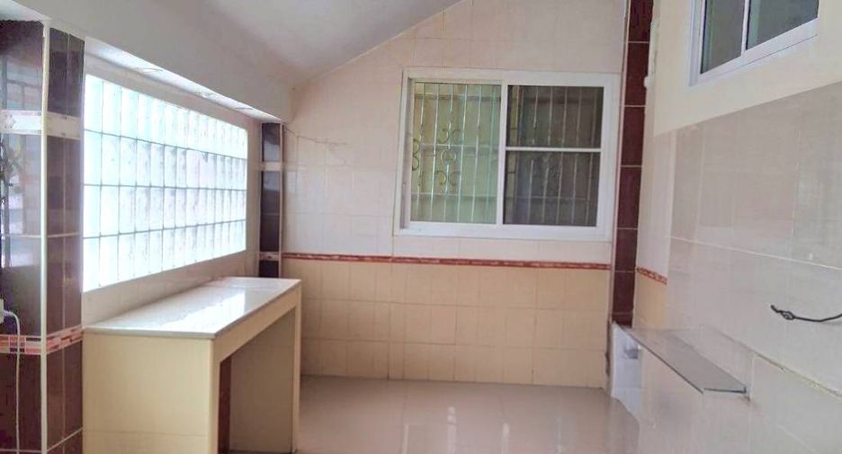 出售 3 卧室 独立屋 在 Mueang Rayong, Rayong