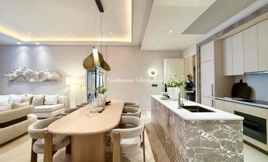 For sale 3 bedrooms condo in Khlong Toei, Bangkok