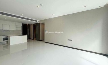 For sale 3 bedrooms condo in Khlong Toei, Bangkok