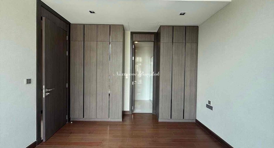 Condo en venta de 3 habitaciones en Khlong Toei, Bangkok