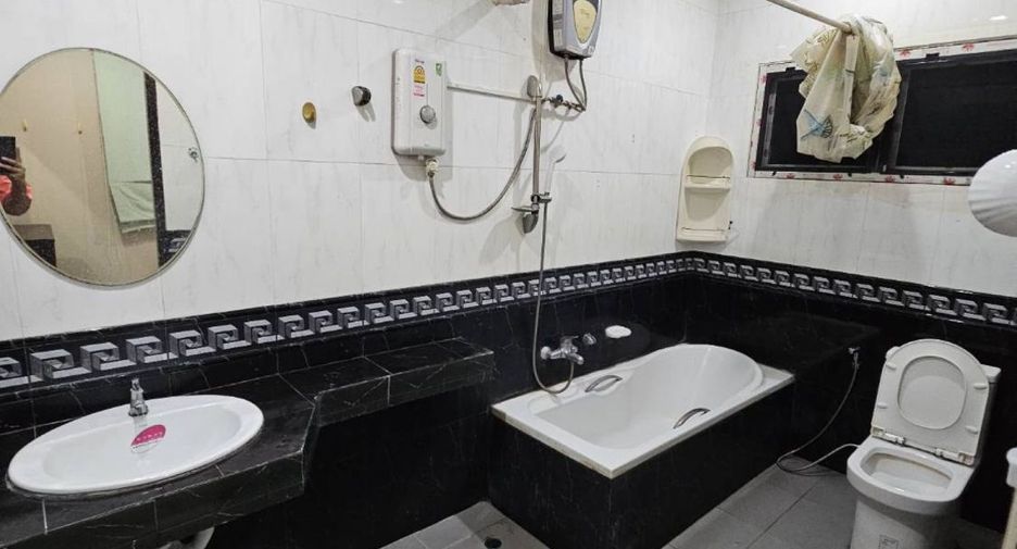 For sale 4 bedrooms house in Bang Bon, Bangkok